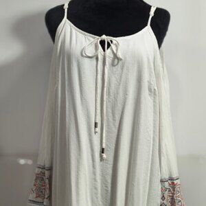 Ava & Viv  Plus Size White Bell Sleeve Blouse White 2X Cold Shoulder